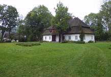 Schloss Lopuzsznej
